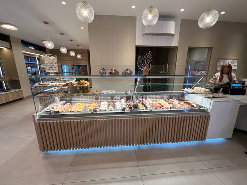 Vente et installation de vitrines réfrigérées pâtisserie Marseille 13007