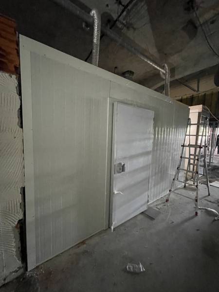 Equipement et Installation de chambres froides Restaurant Centre Commercial Auchan Aubagne